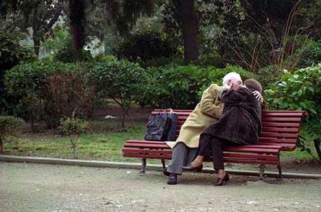 Best Kisses Elderly Couple 